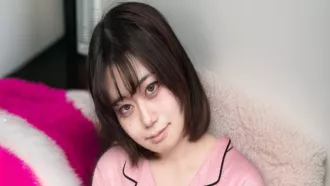 FC2-4579023 一個19歲的少女，愛叔叔。敏感和緊的陰戶深度高潮！ 素人